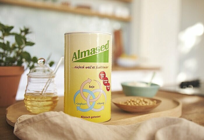 Almased Dose mit Zutaten Soja Joghurt Honig als Stoffwechsel Booster
